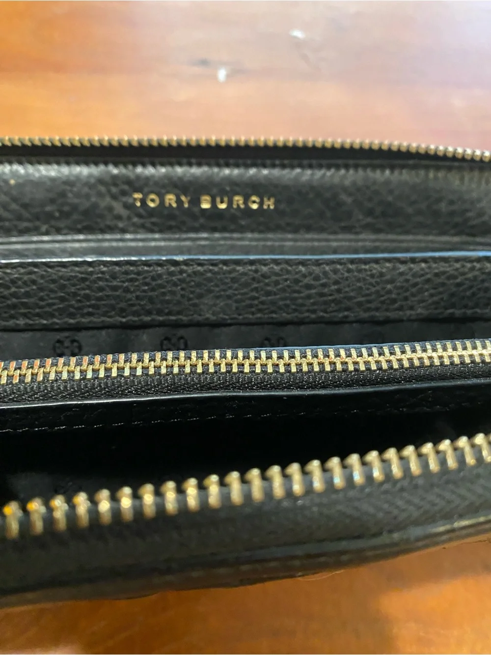 Tory Burch Thea Continental Black Leather Zip Wallet